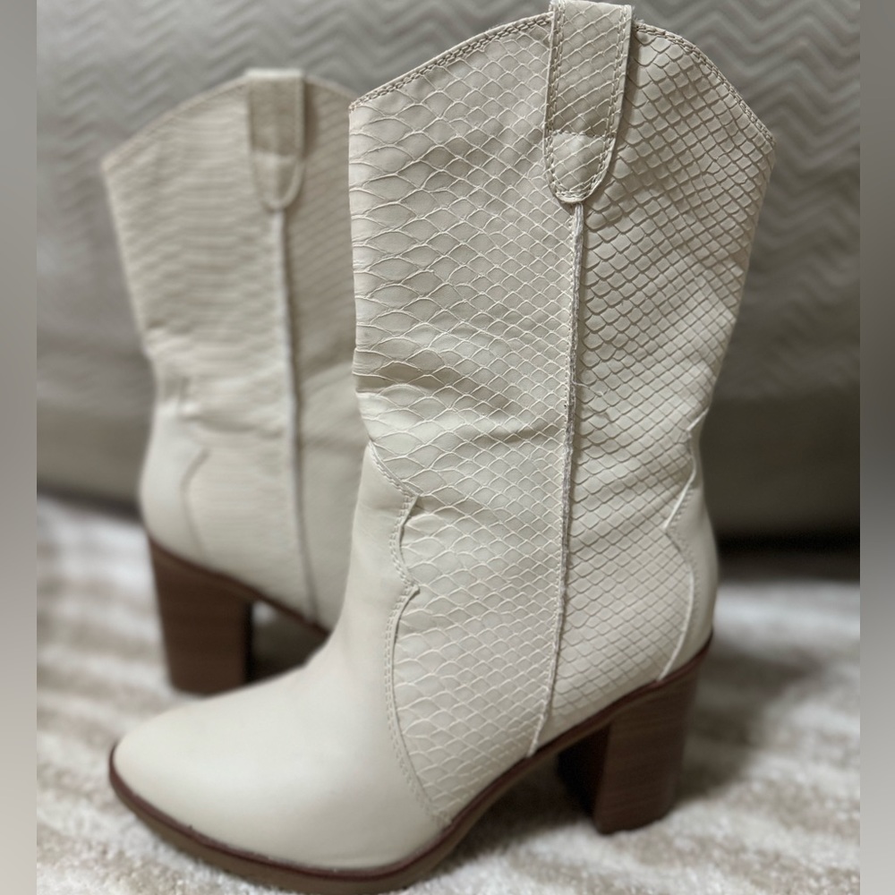 Cowgirl White Booties